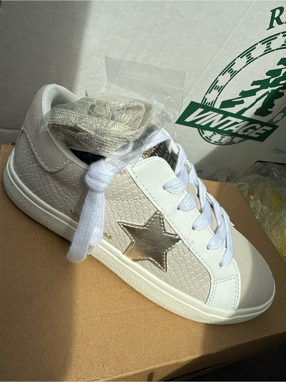 Vintage Havana Kids White Sneakers with Gold Star